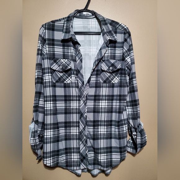 L ardene plaid shirt - Picture 1 of 3